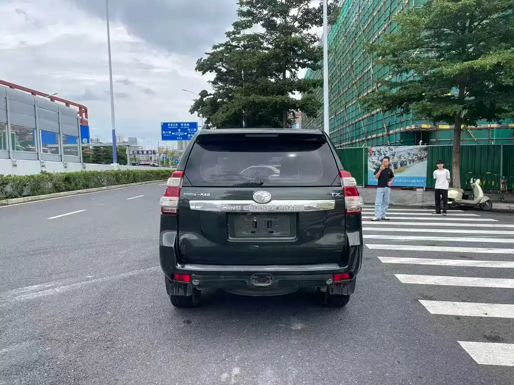 Toyota Prado 2017 — фото 3