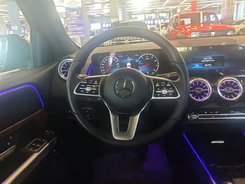 Mercedes-Benz GLB 2022 — фото 11