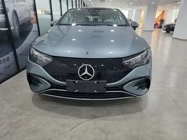 Mercedes-Benz EQE 2025