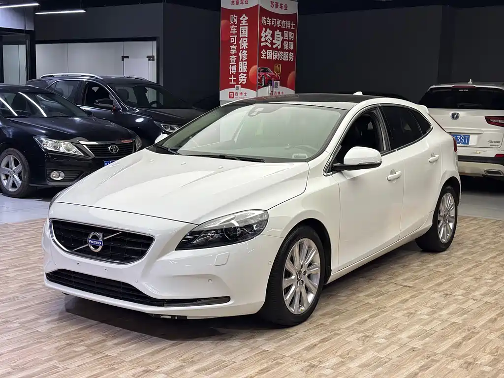 Volvo V40 2013