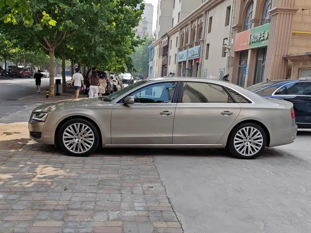 Audi A8 2013