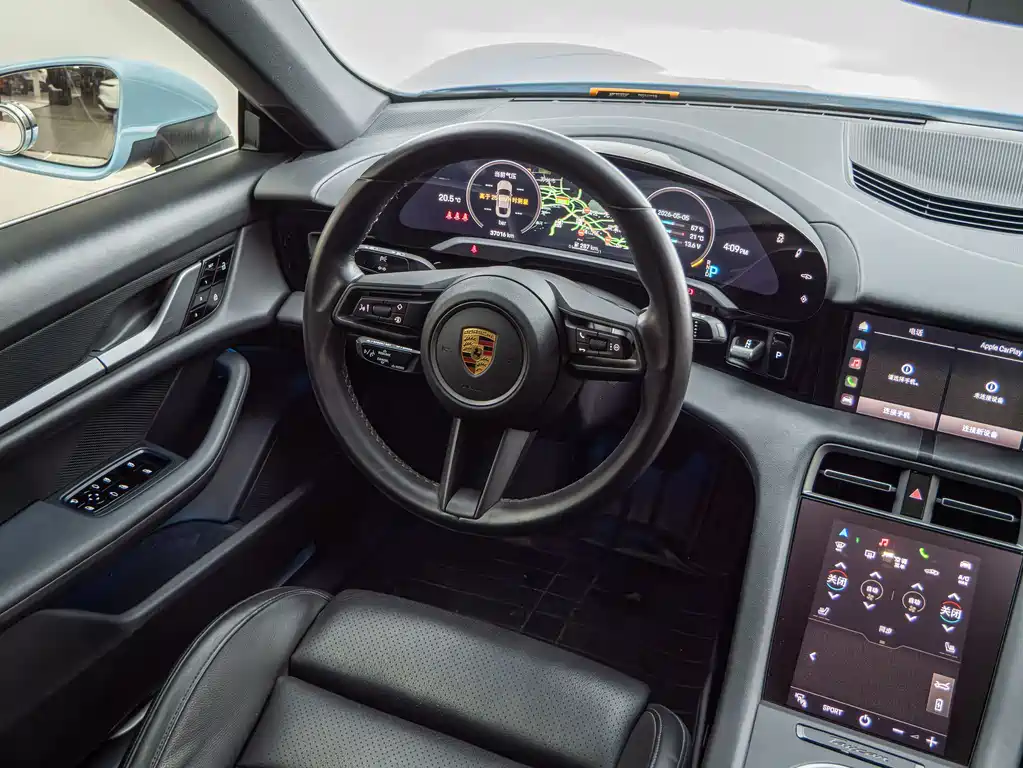 Porsche Taycan 2019 — фото 23