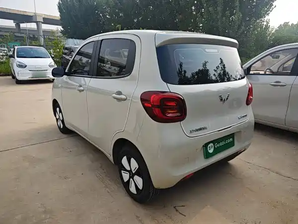 Wuling Hongguang MINIEV 2025