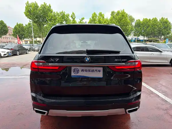 BMW X7 2022