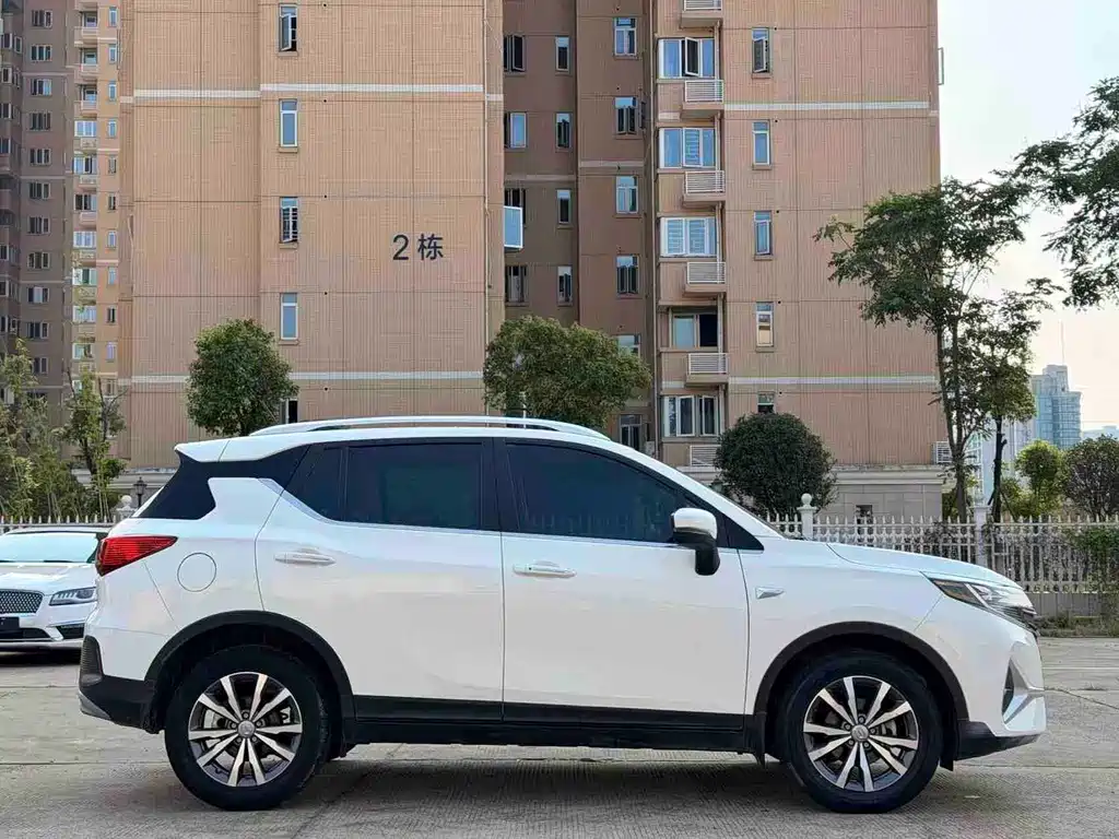 GAC Trumpchi GS3 2021 — фото 10