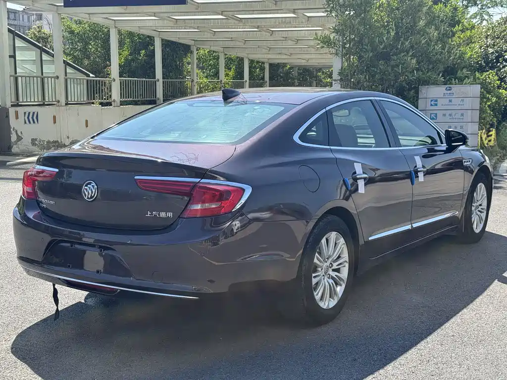 Buick LaCrosse 2017 — фото 7