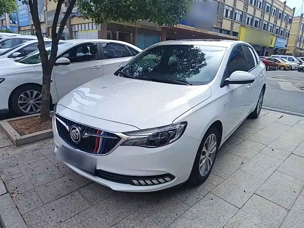 Buick Excelle 2021 — фото 1