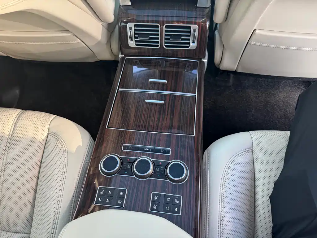 Land Rover Range Rover 2015 — фото 16