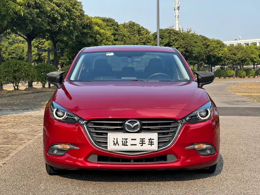 Mazda 3 Axela 2019 — фото 2