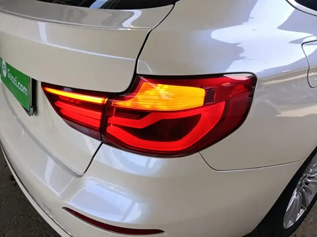 BMW 3 Series GT 2017 — фото 8