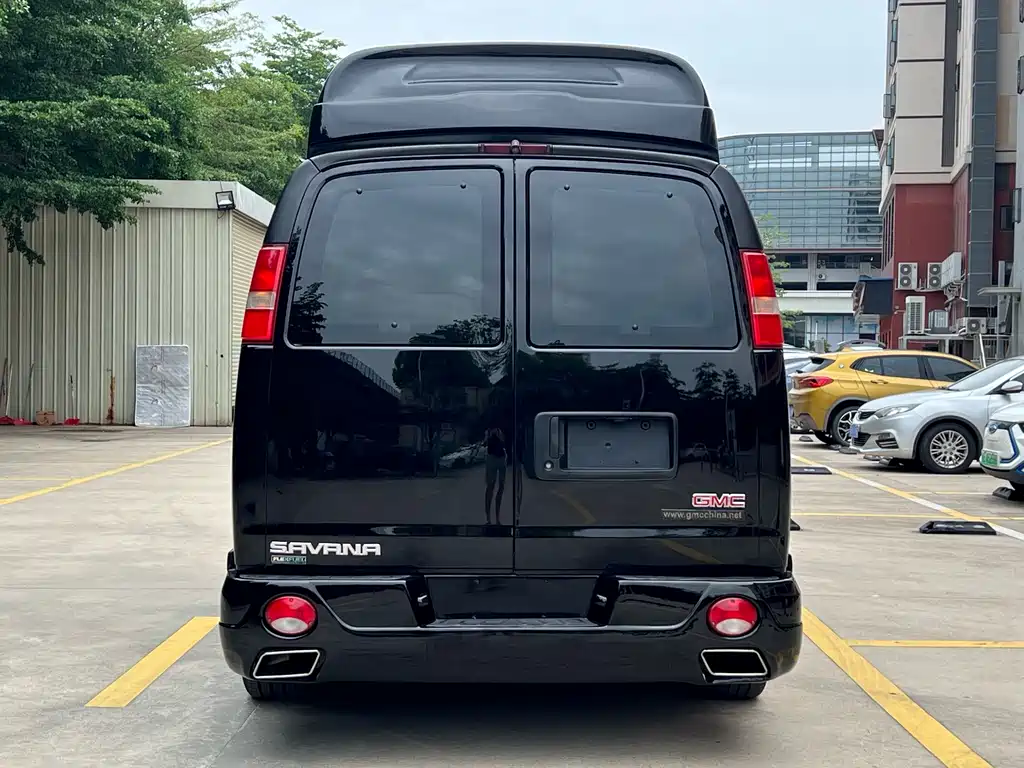 GMC Savana 2012