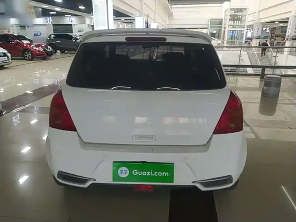 Suzuki Swift 2015