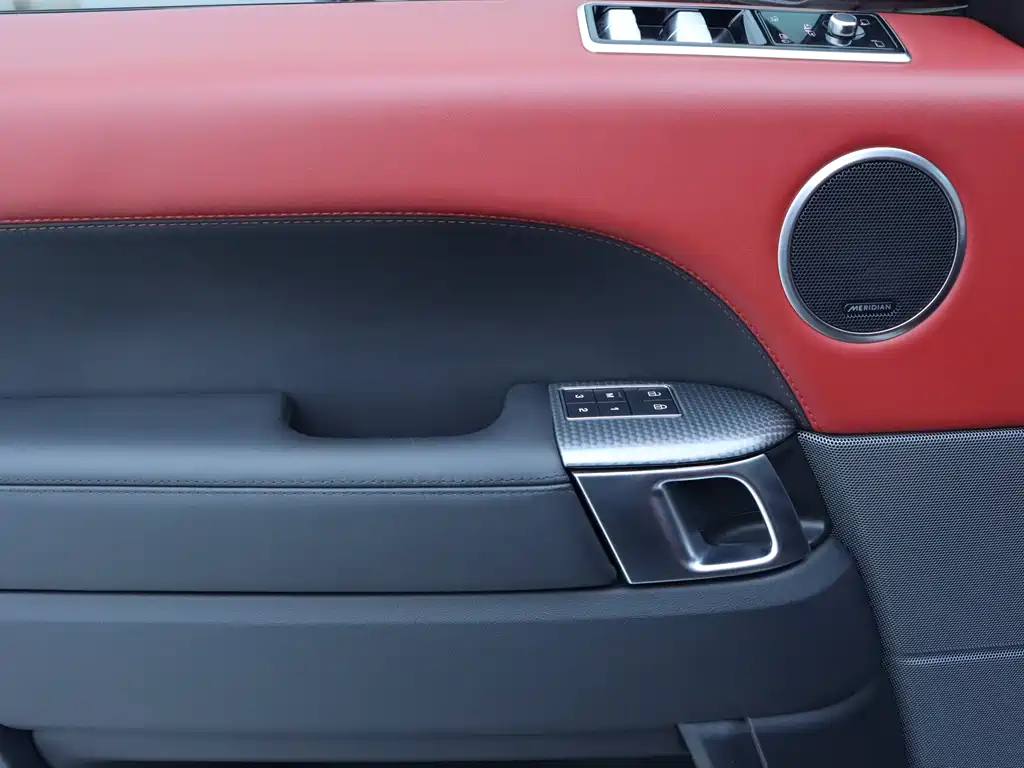 Land Rover Sport 2022 — фото 11