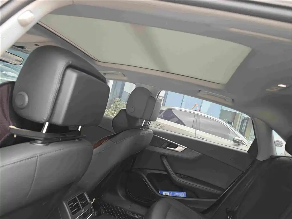 Audi A4L 2022