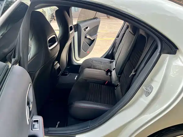 Mercedes-Benz CLA 2018