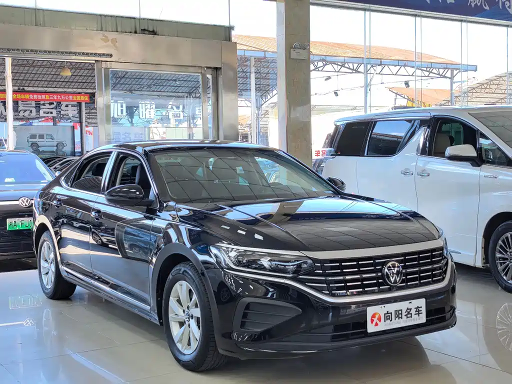 Volkswagen Passat 2023