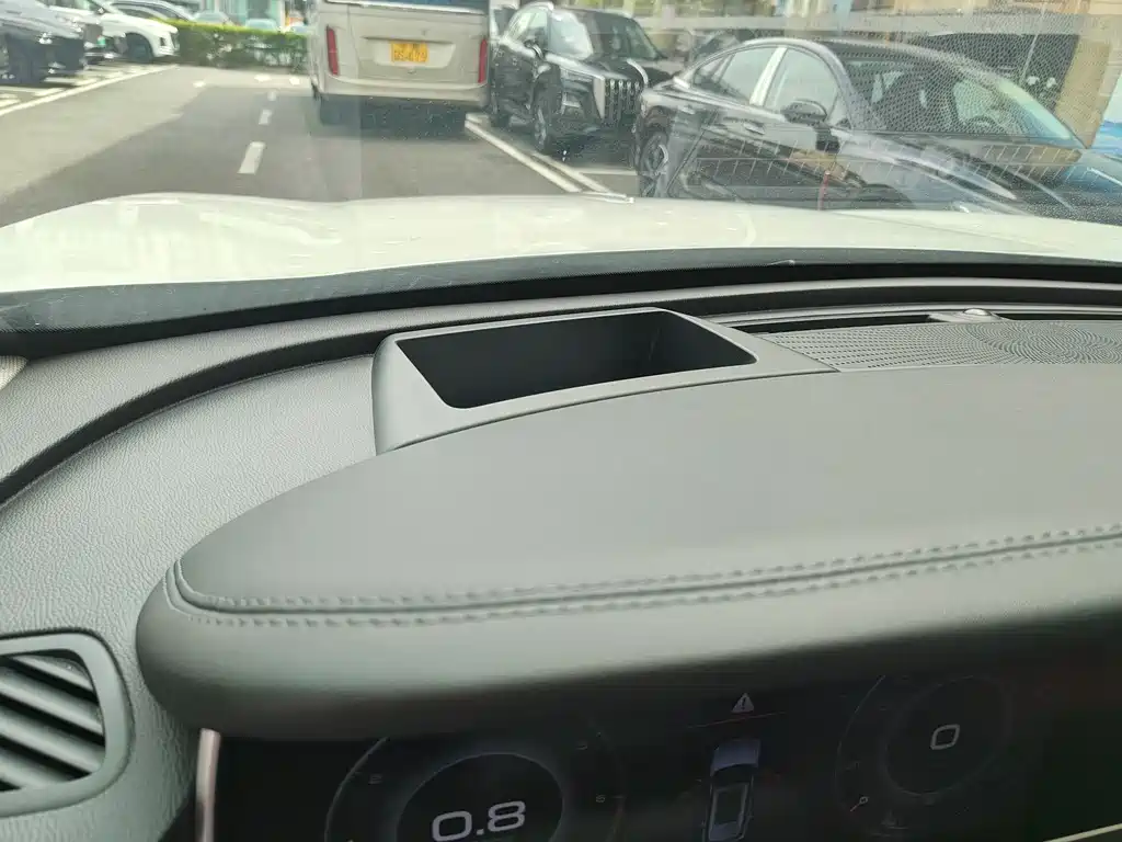 Hongqi HS5 2022 — фото 16