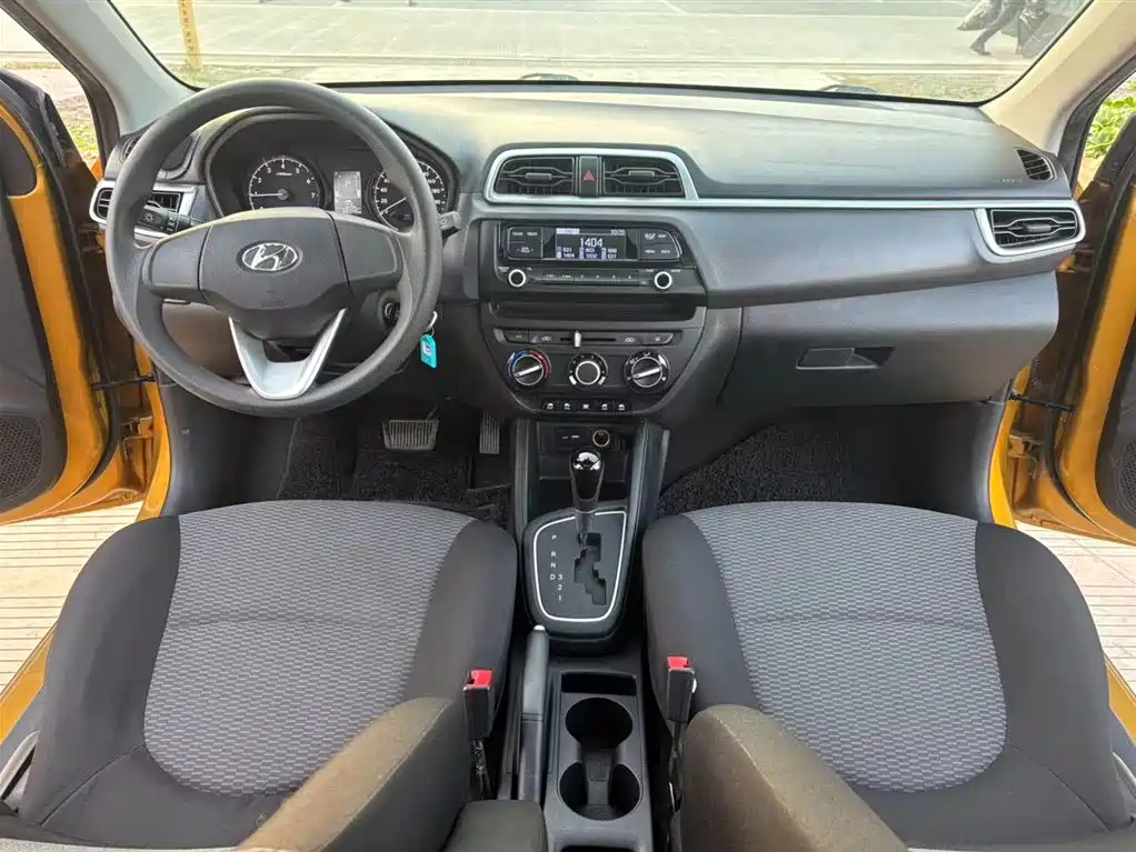 Hyundai Verna 2017 — фото 5