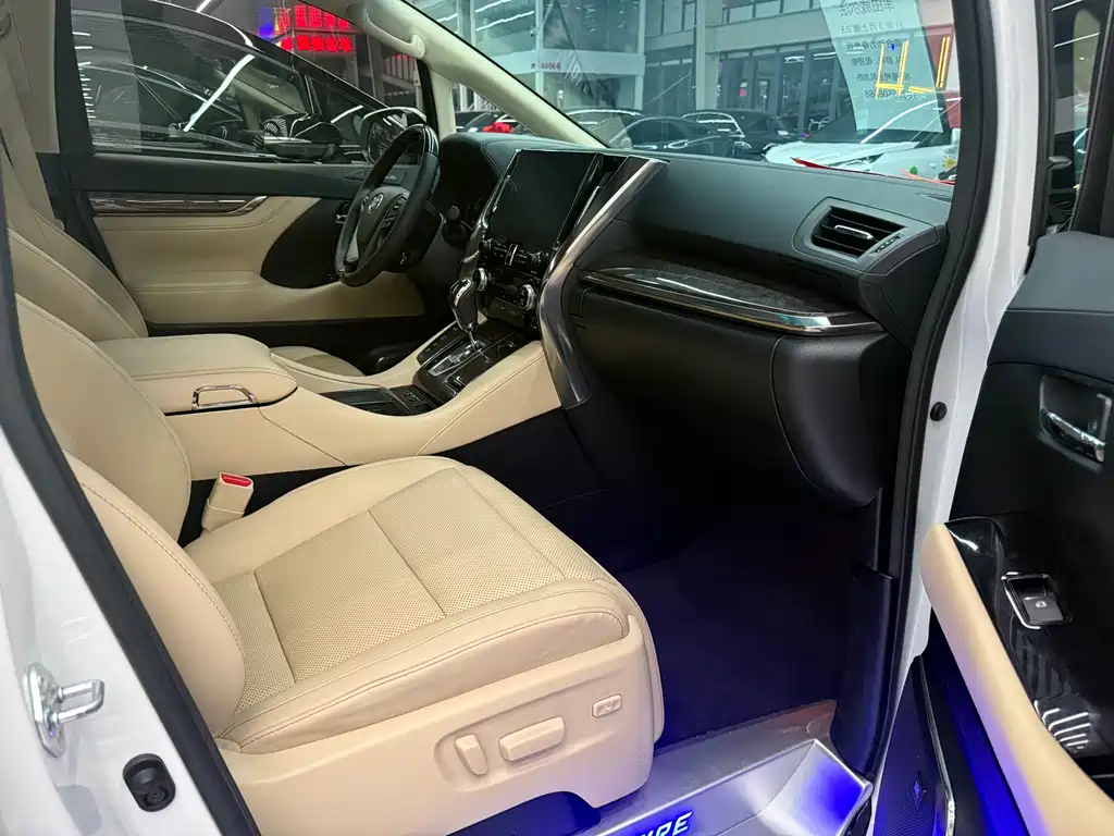 Toyota Vellfire 2021 — фото 4