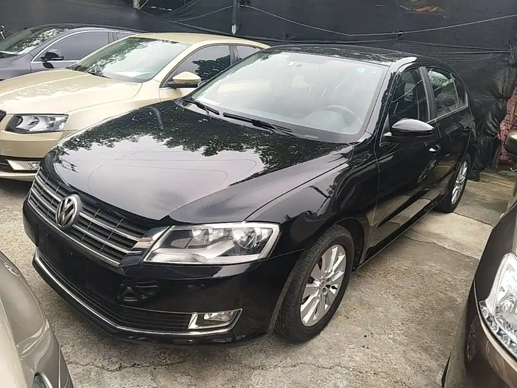 Volkswagen Lavida 2015 — фото 2