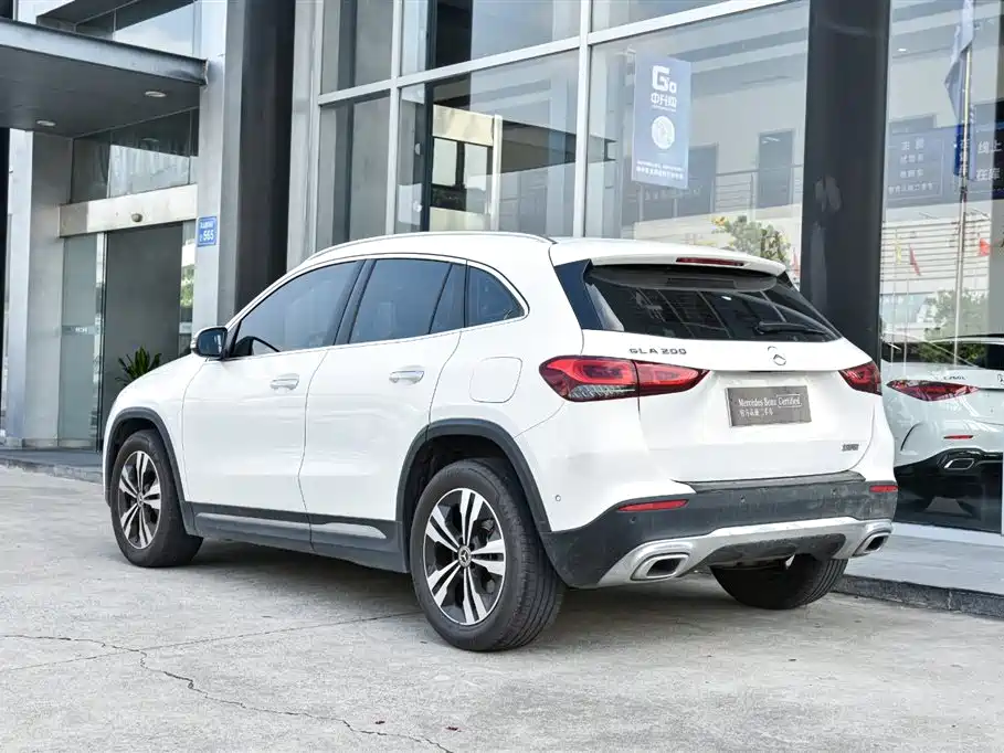 Mercedes-Benz GLA 2024 — фото 4