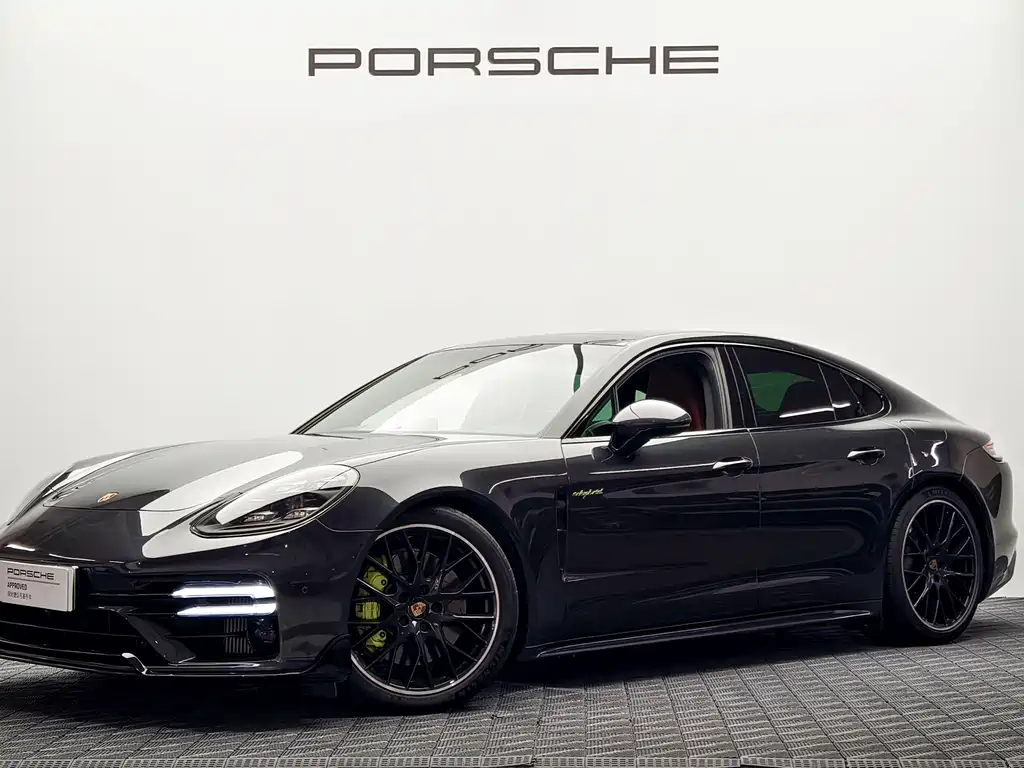 Porsche Panamera Hybrid 2022