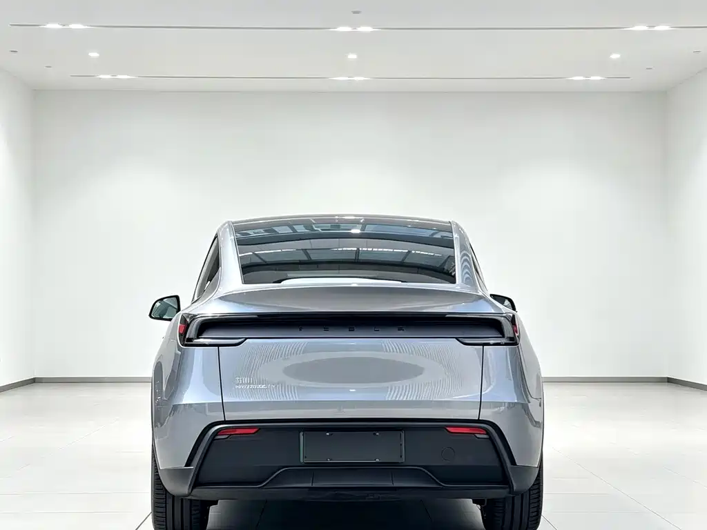 Tesla Model Y 2026 — фото 5