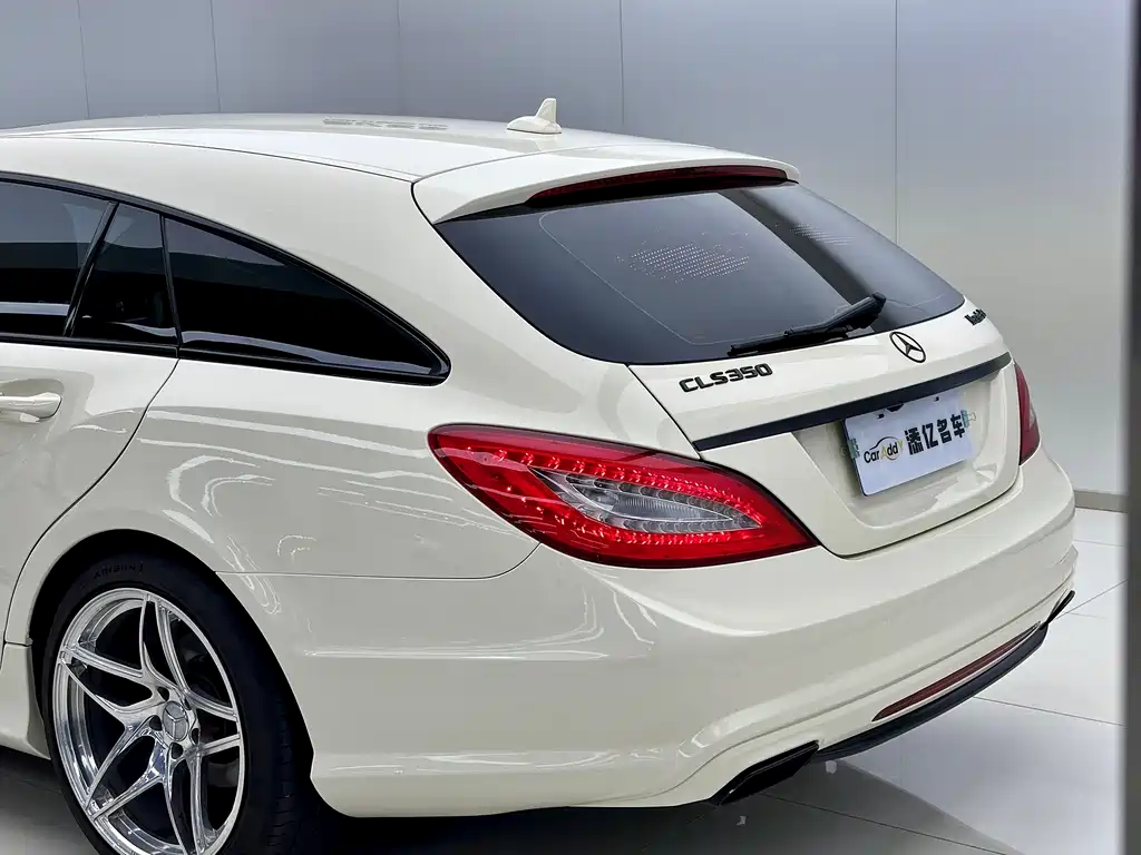 Mercedes-Benz CLS 2016 — фото 10