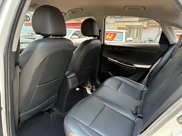 Hyundai Yuedong 2018