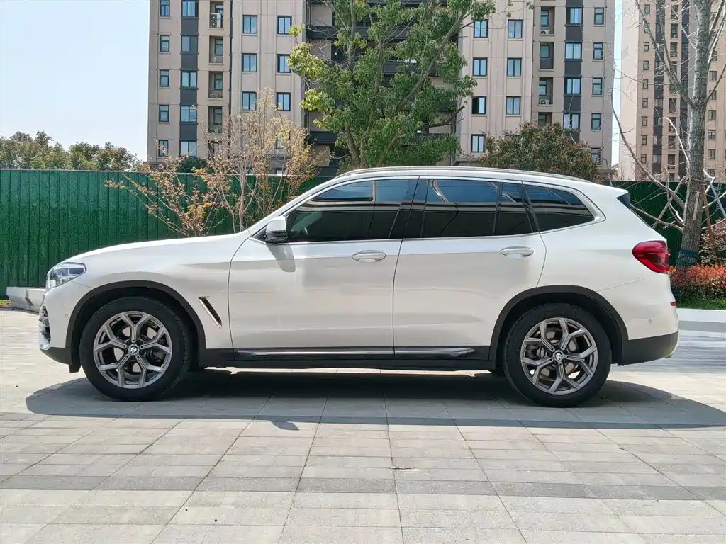 BMW X3 2021