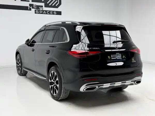 Mercedes-Benz GLC 2025