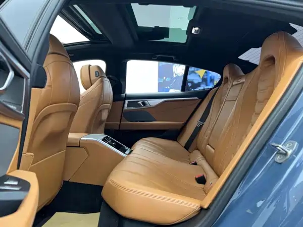 BMW 8 Series 2021