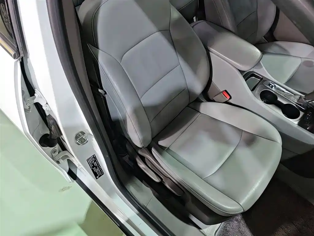 Chevrolet Malibu XL 2018 — фото 25