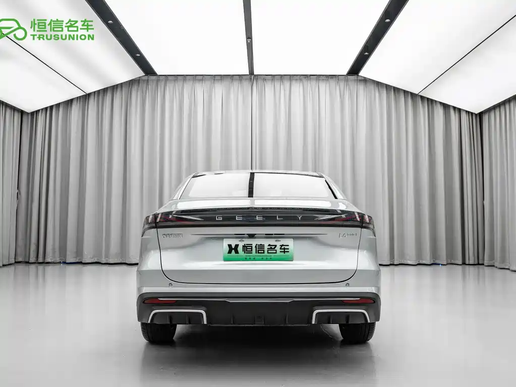 Geely Galaxy L6 2025 — фото 5