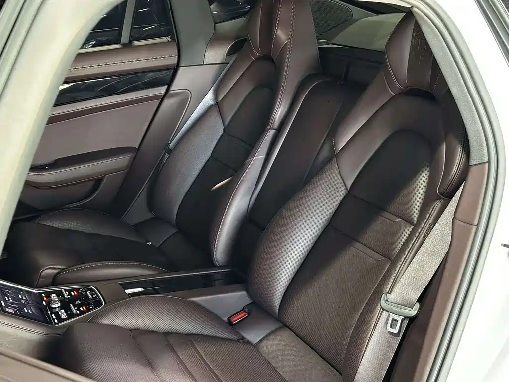 Porsche Panamera 2022 — фото 16