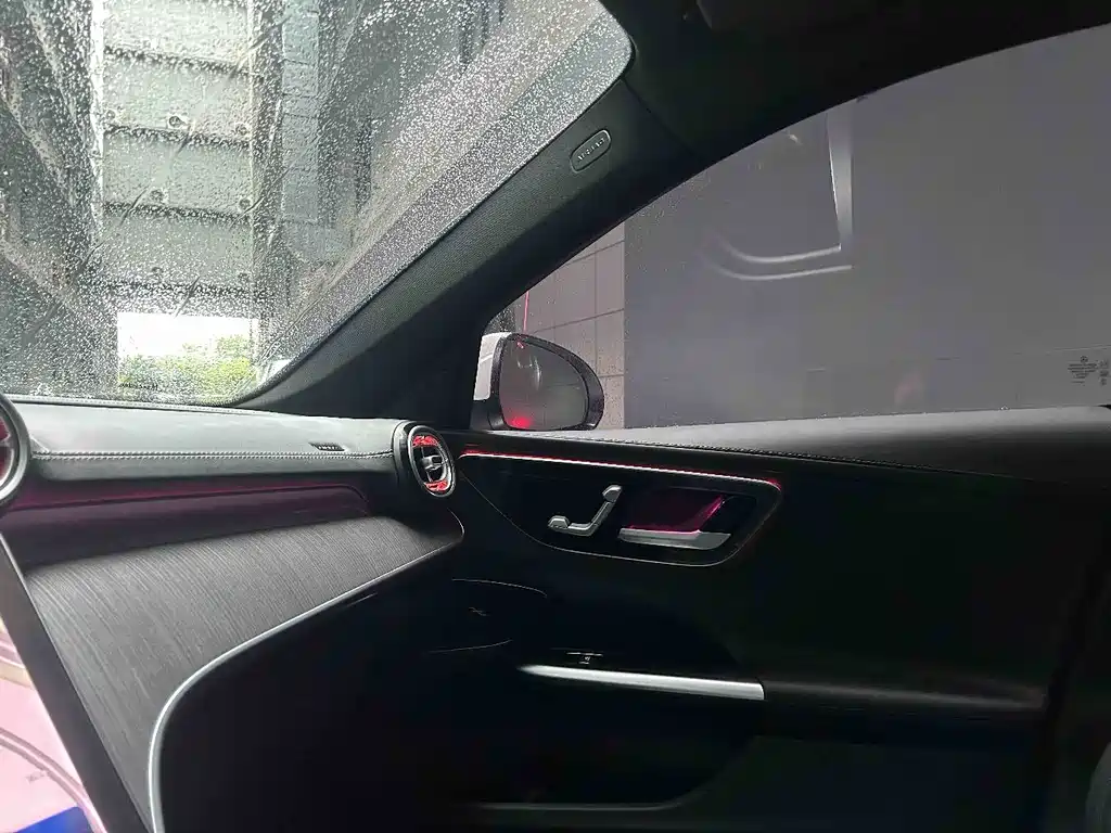 Mercedes-Benz C-Class 2023 — фото 11