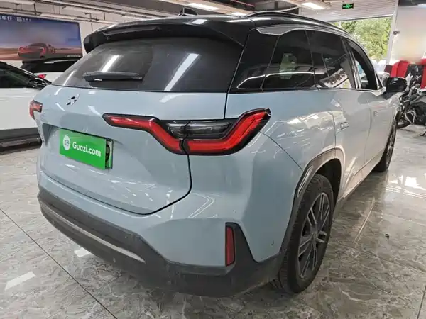 NIO ES6 2021
