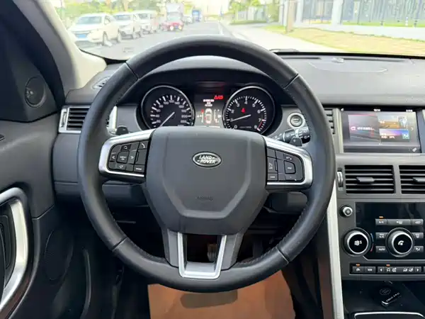 Land Rover Discovery Sport 2016