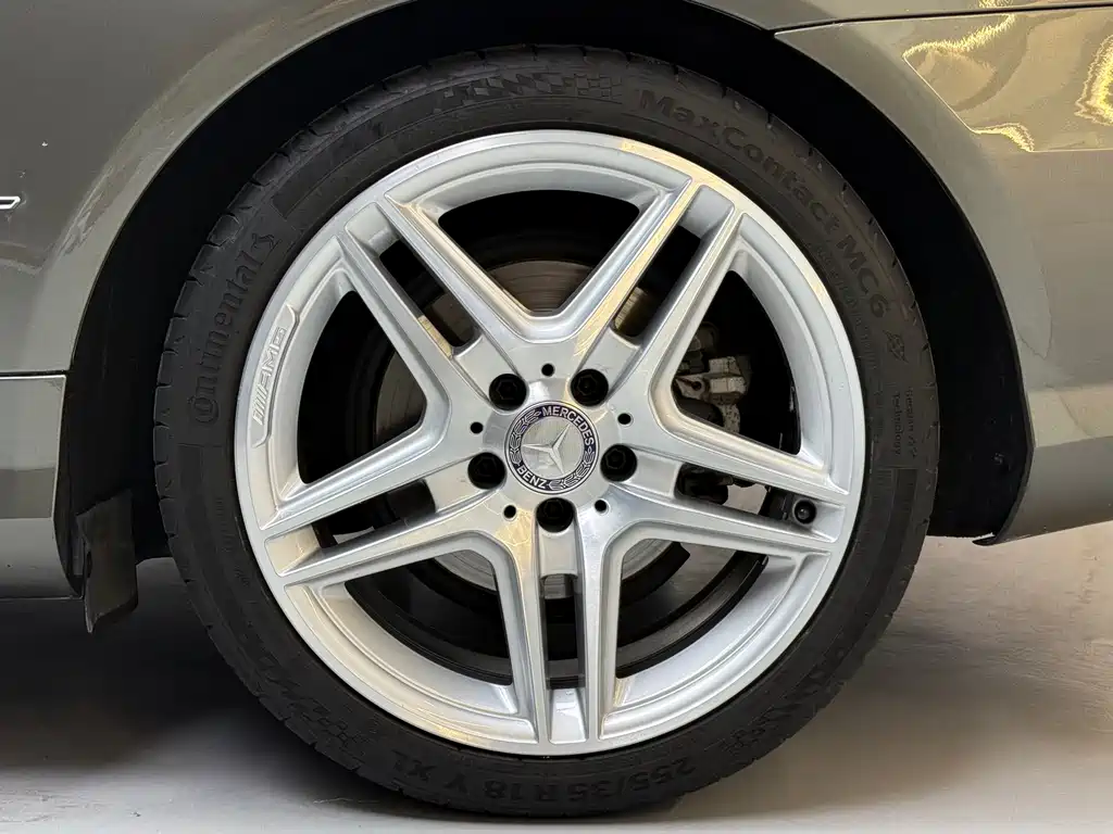 Mercedes-Benz E-Class 2013 — фото 17