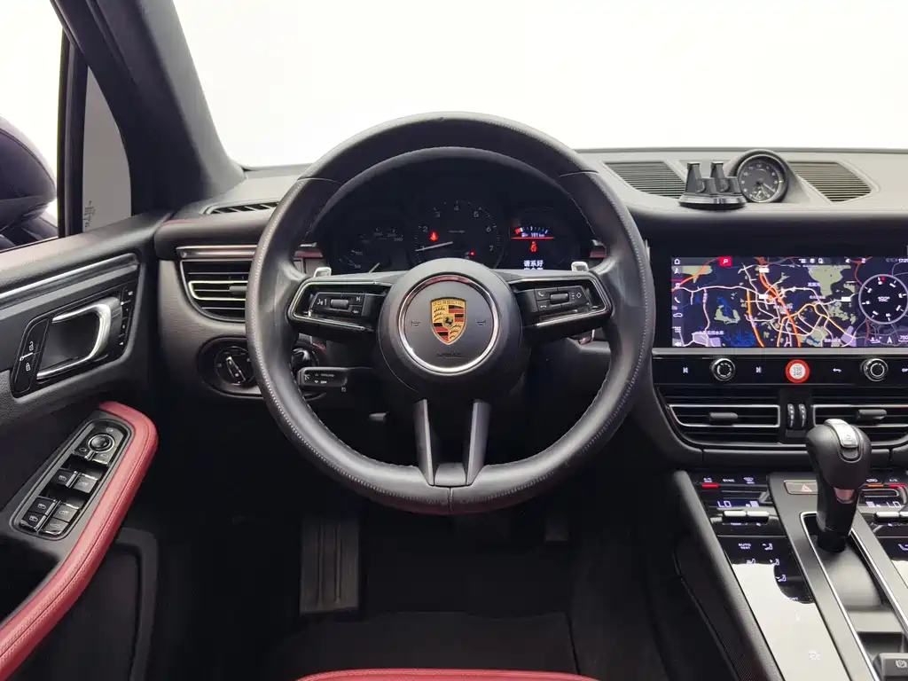 Porsche Macan 2023 — фото 11