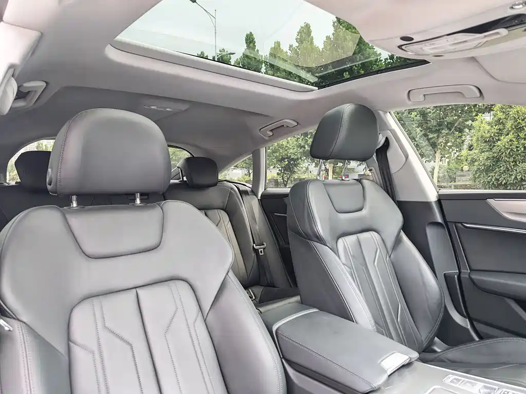 Audi A7 2025 — фото 11