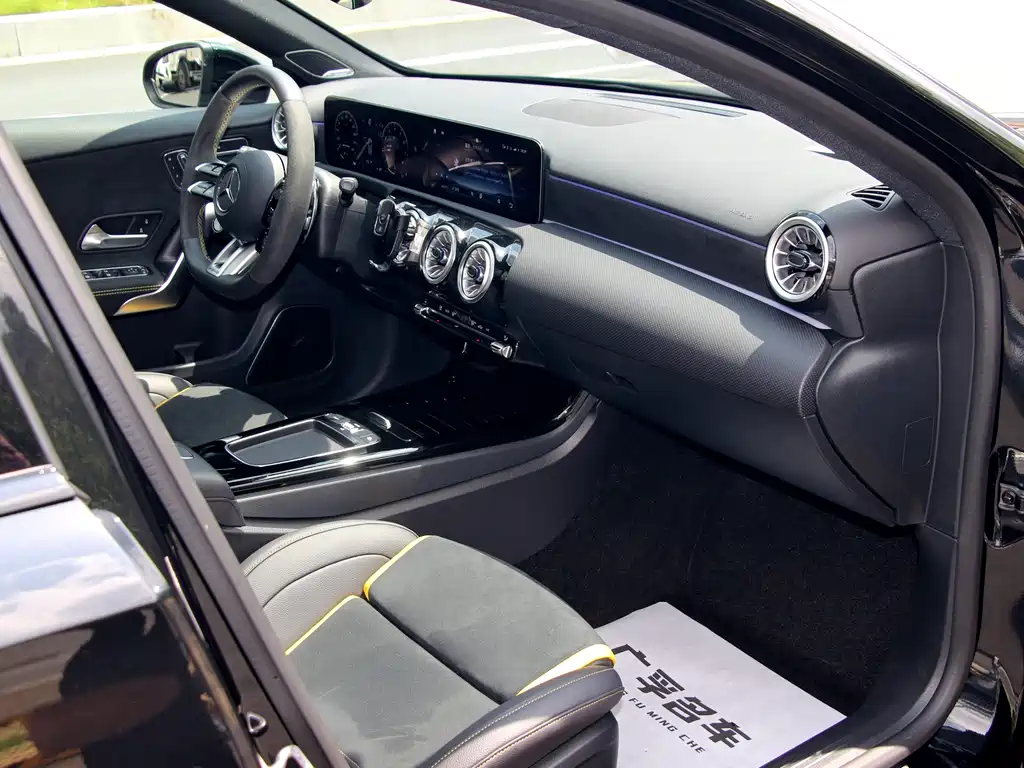 Mercedes-Benz A-Class AMG 2024