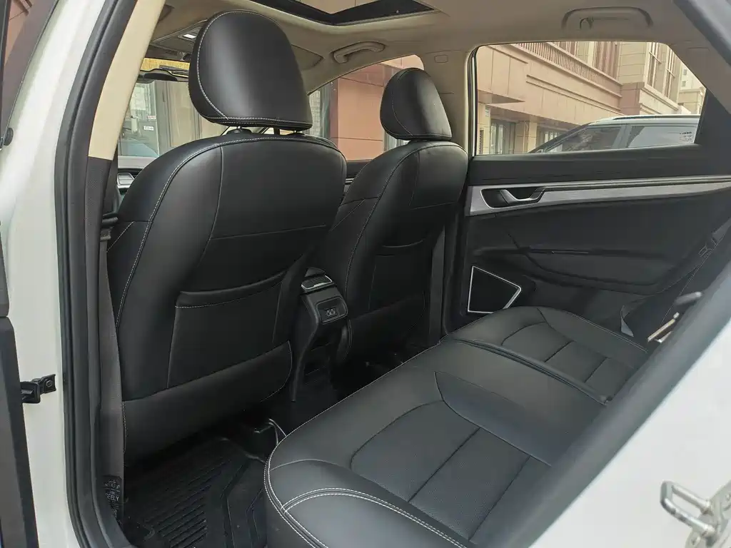 Geely Emgrand GS 2019 — фото 10