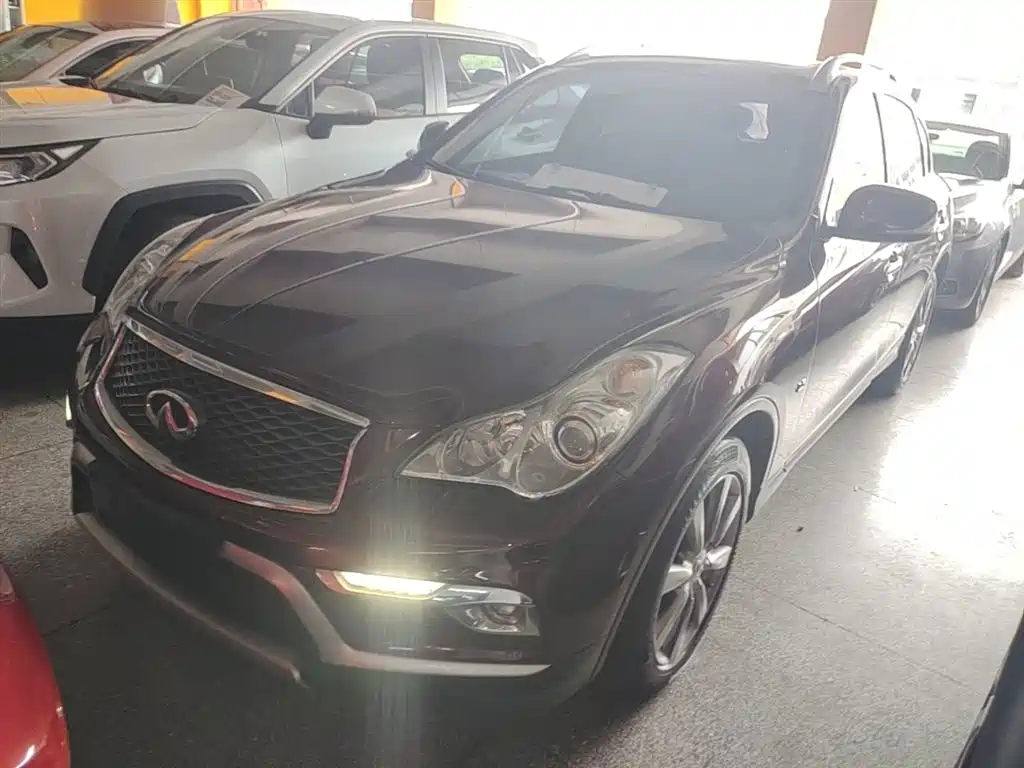 Infiniti QX50 2015
