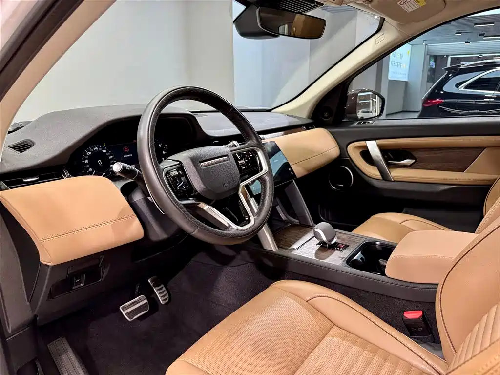 Land Rover Discovery Sport 2025 — фото 25