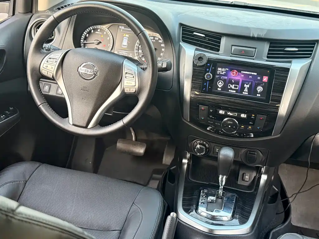 Nissan Terra 2018 — фото 14
