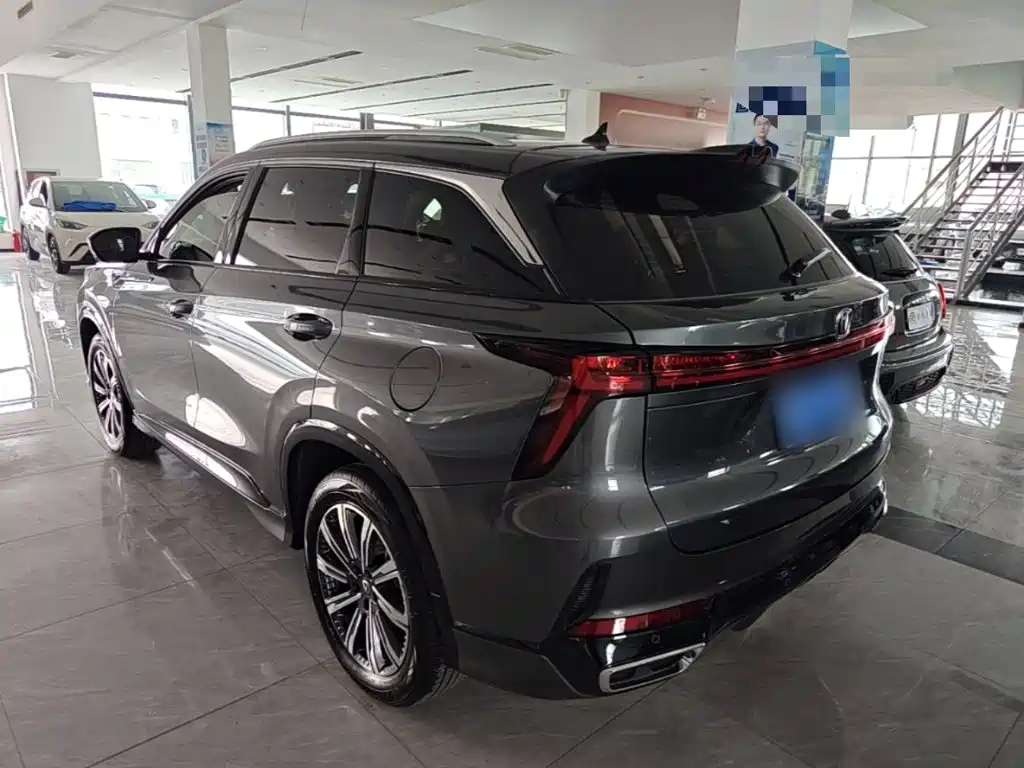 Changan CS75PLUS 2025 — фото 5