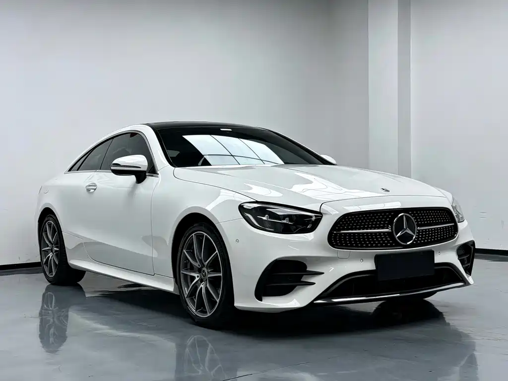 Mercedes-Benz E-Class 2023 — фото 2