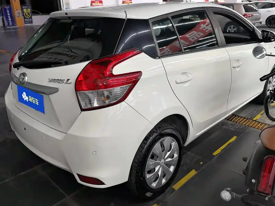 Toyota Yaris L 2016