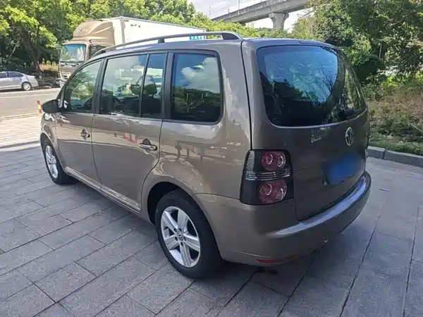 Volkswagen Touran 2016